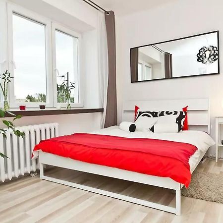 Wstapartments Mlynarska 13 Varsovia Exterior foto